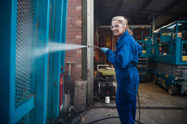 Best Gas Station Cleaning  in Conneaut, OH